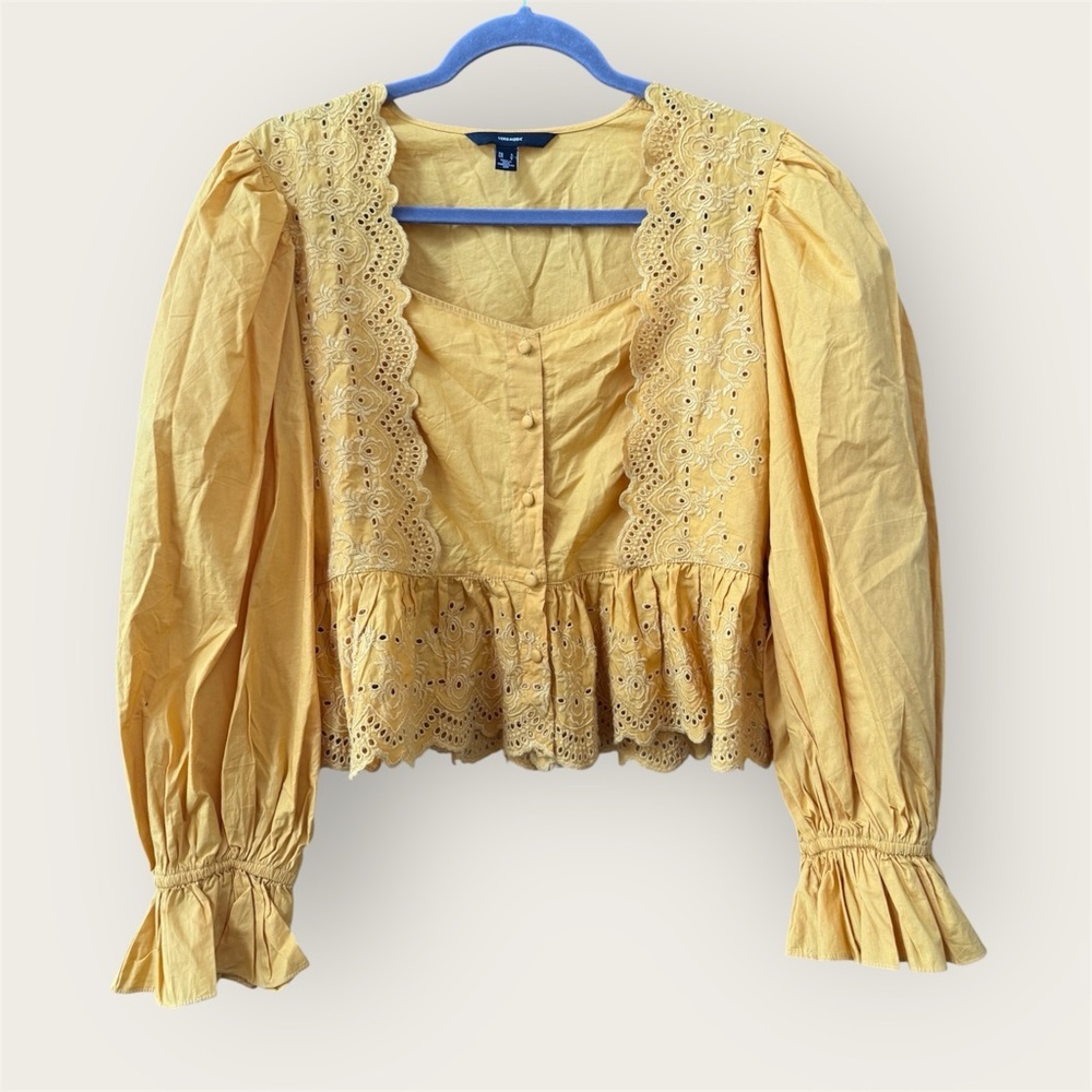 Vero Moda Schiffli yellow long sleeve Top with Flounce Sleeves EUC